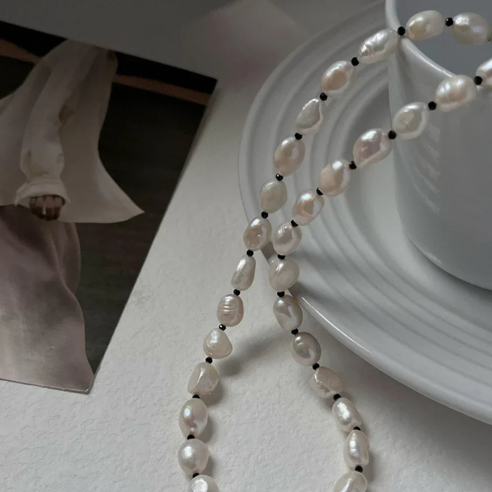 Baroque Pearl-Style Collar Necklace