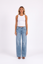 Low-rise wide-leg jeans in Blue — front